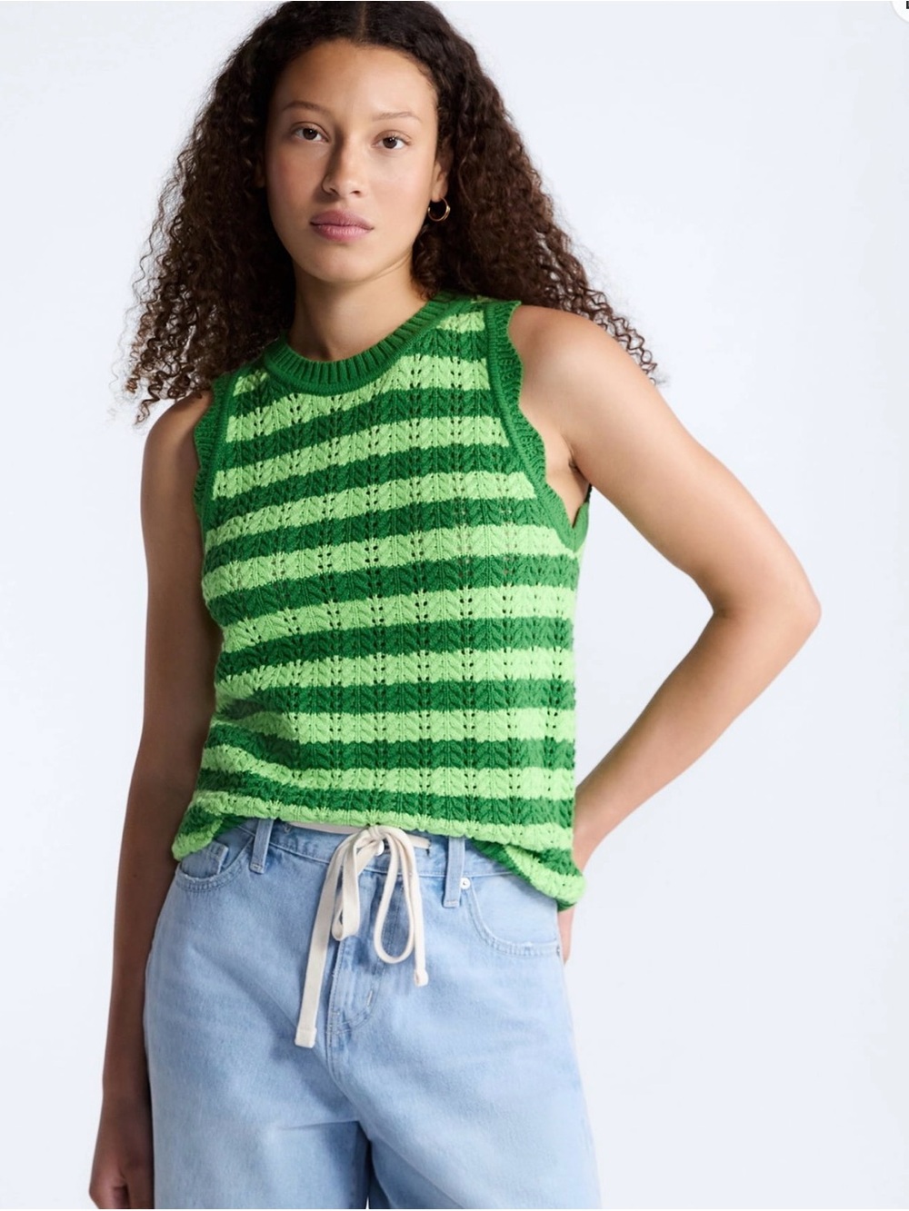 Free assembly, crochet cotton, Razorback scalloped sweater tank top
